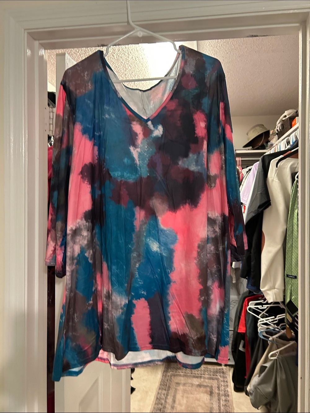 SHEIN V-Neck Tie-Dye Tunic in Pink, Blue & Black — GENTLY USED!